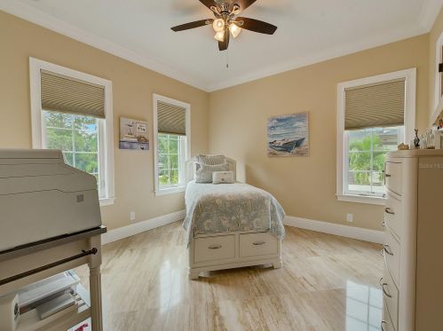 11171 53rd Ave, Saint Petersburg FL  33708-2936 exterior