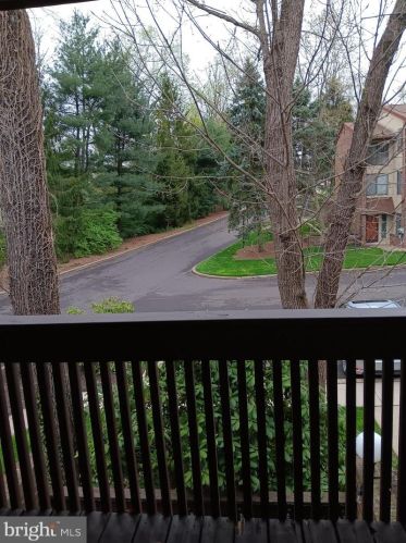 3 Aspen Way, Gardenville, PA 18901