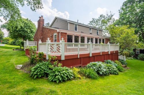 3332 Ponoka Rd, Pittsburgh, PA 15241-1553