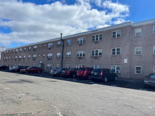 45 Monroe St, Bridgeport CT  06605-2763 exterior
