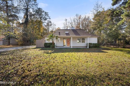 4326 Quail Dr, Beaufort, SC 29906-3632