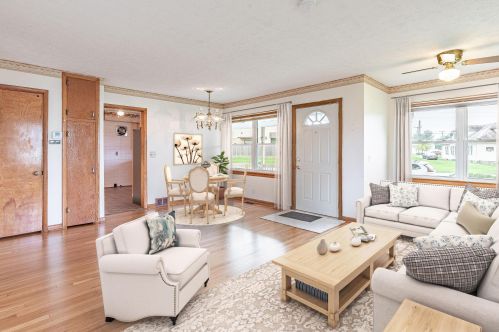 10 Clay St, Mount Vernon, OH 43050-4121