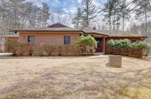 7 Old Stone Way, Eastford, CT 06242-9446