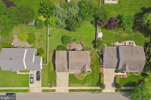 233 Beech Ln, Swedesboro NJ  08085-4033 exterior