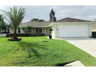 658 Breakwater Ter, Sebastian, FL 32958-6113