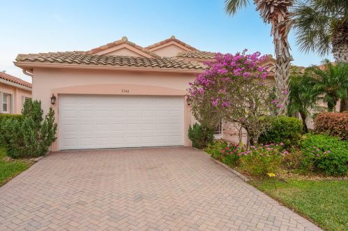 5146 Glenville Dr, Boynton Beach, FL 33437-1674
