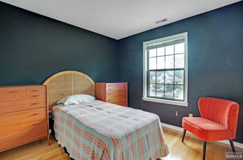 97 Suleski Ct, Mahwah NJ  07430-2961 exterior