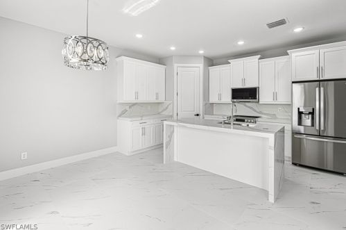 1908 14 St, Cape Coral FL  33909-1643 exterior