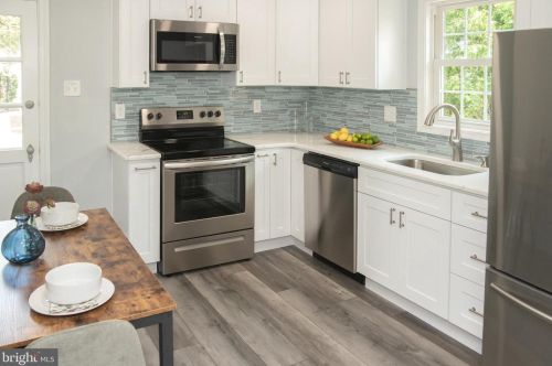 347 Perkiomen Ave, Lansdale PA  19446-3526 exterior