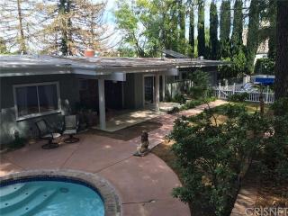 4949 Palo Dr, Los Angeles, CA 91356-4407