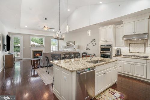 234 Hopewell Dr, Collegeville PA  19426-2852 exterior