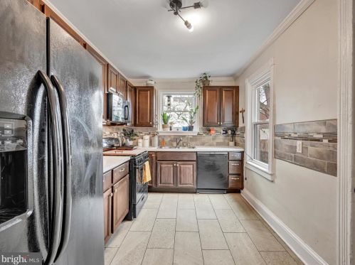 829 5 St, Lancaster PA  17603-5026 exterior