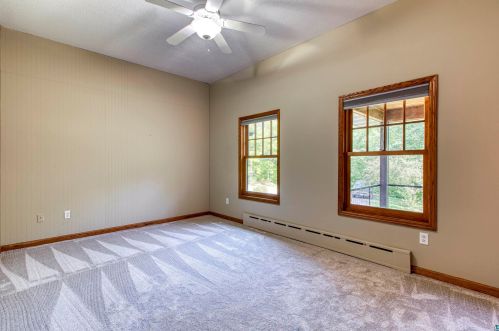 5078 Arrowhead Rd, Duluth MN 55811-1453 exterior