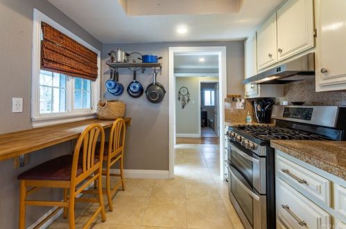 2845 Iroquois Ave, Long Beach CA  90815-1509 exterior