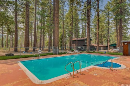 516 Emerald Bay Rd, South Lake Tahoe CA  96150-6361 exterior