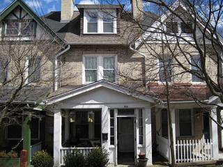 611 Worth St, Pittsburgh, PA 15217-1322