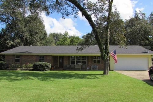 902 Camellia Ct, Columbia MS  39429-2402 exterior