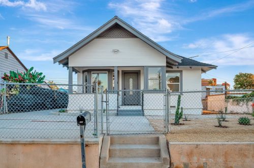 28 5 St, National City CA  91950-2357 exterior