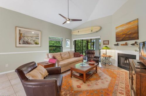 5120 Alpha Ct, Naples, FL 34105-2175
