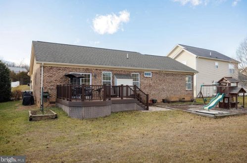 4330 Wiltshire St, Harrisonburg VA  22802-1174 exterior