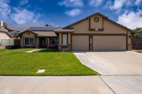 3256 Sunflower Ave, San Bernardino, CA 92407-5106