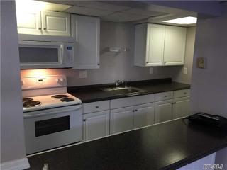 20 Canary Rd, Rocky Point, NY 11778-9538