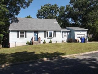 325 18th Ave, Bricktown, NJ 08724-1612