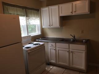 2219 Custer St, Charlotte NC  28216-4618 exterior