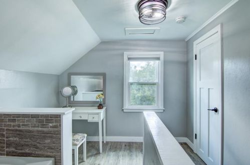 240 Elm St, Eau Claire WI  54729-1827 exterior