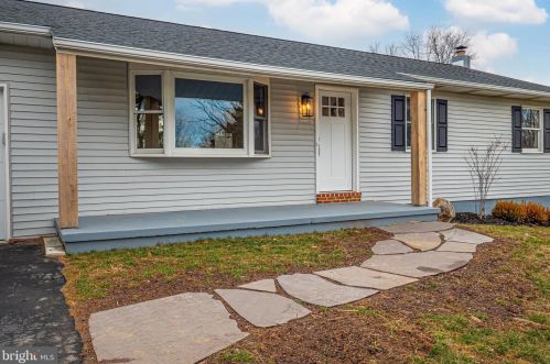 9 Steinmetz Rd, Collegeville PA  19473-1421 exterior