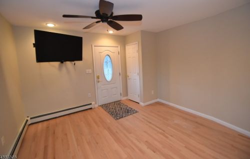 28 Franklin Rd, Parsippany NJ  07834-1553 exterior