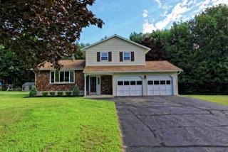 607 Tedesco Ct, Schenectady, NY 12303-5116