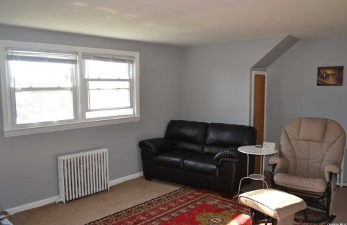 152 41st St, North Lindenhurst NY  11757-2708 exterior