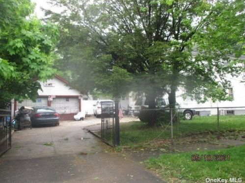 110-03 195th St, Jamaica, NY 11412-2025