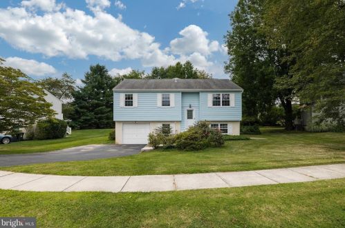 265 Heather Ct, Downingtown, PA 19335-2165