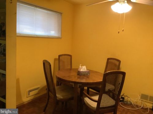 704 Ridge Rd, Washington, DC 20019-3080