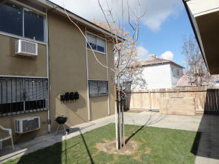 302 Chestnut Ave, Fresno CA  93702-2606 exterior