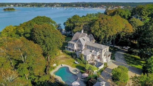 66 Burditt Ave, Hingham MA  02043-1833 exterior