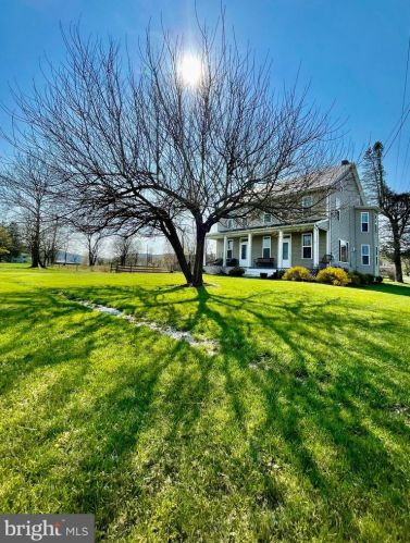 384 Mount Hope Rd, Charnita, PA 17320-9442