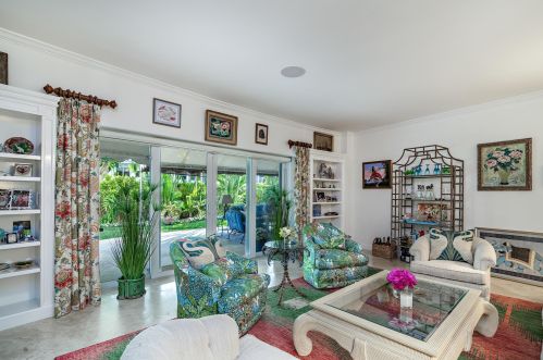 389 Lake Dr, Palm Beach, FL 33480-4567