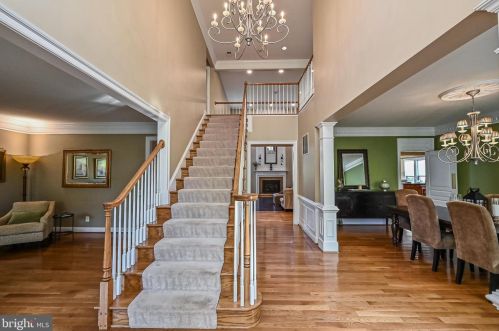 8104 Bluebonnet Dr, Lorton, VA 22079-5684