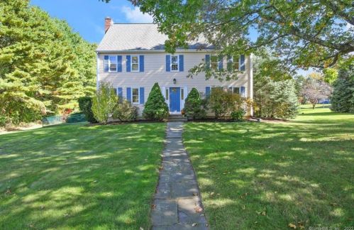 16 Winthrop Rd, Bethel, CT 06801-2720