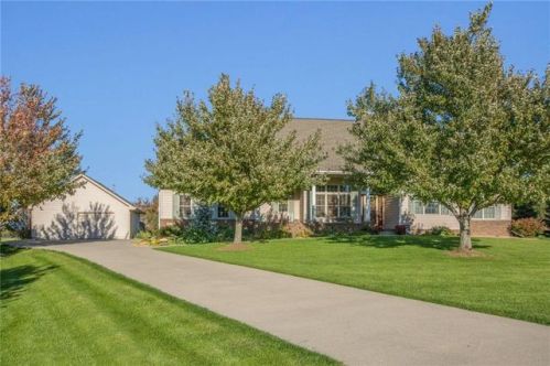 1255 88th St, Ivy, IA 50009-8850