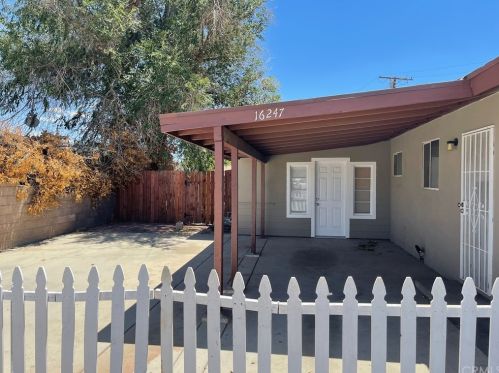 16247 La Cubre Dr, Victorville, CA 92395-3619