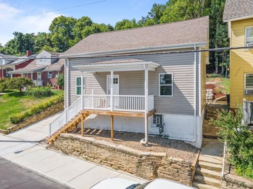 157 College St, Canonsburg, PA 15317-1150