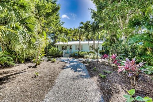 966 Fitzhugh St, Sanibel FL  33957-4520 exterior