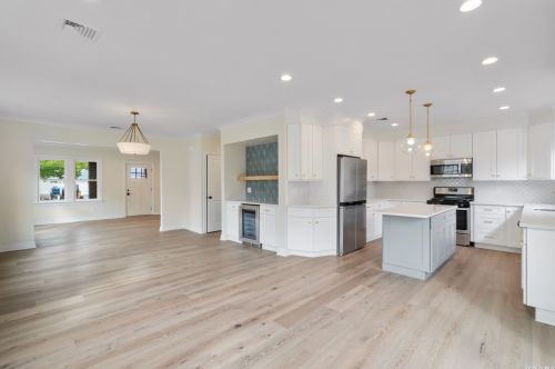 3 Baylis Pl, Lynbrook NY  11563-4203 exterior