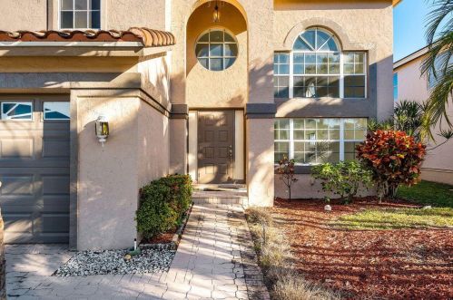 6216 Windlass Cir, Boynton Beach, FL 33472-5119