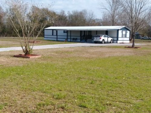 355 Michel Laborde Ln, Mansura, LA 71350-4805