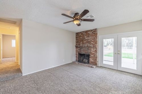 41619 45 St, Lancaster CA 93536-2952 exterior